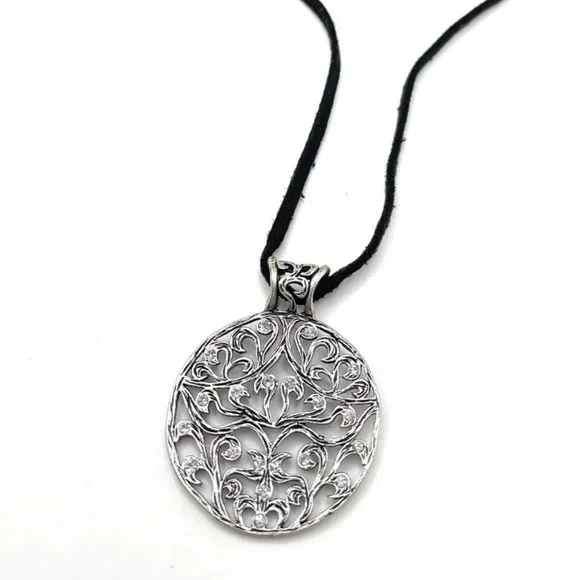 Lia Sophia Jewelry Labyrinth Retired Lia Sophia Necklace